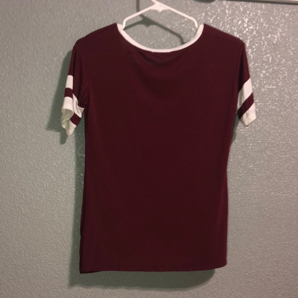 Maroon Tee with Knot - Picture 3 of 3
